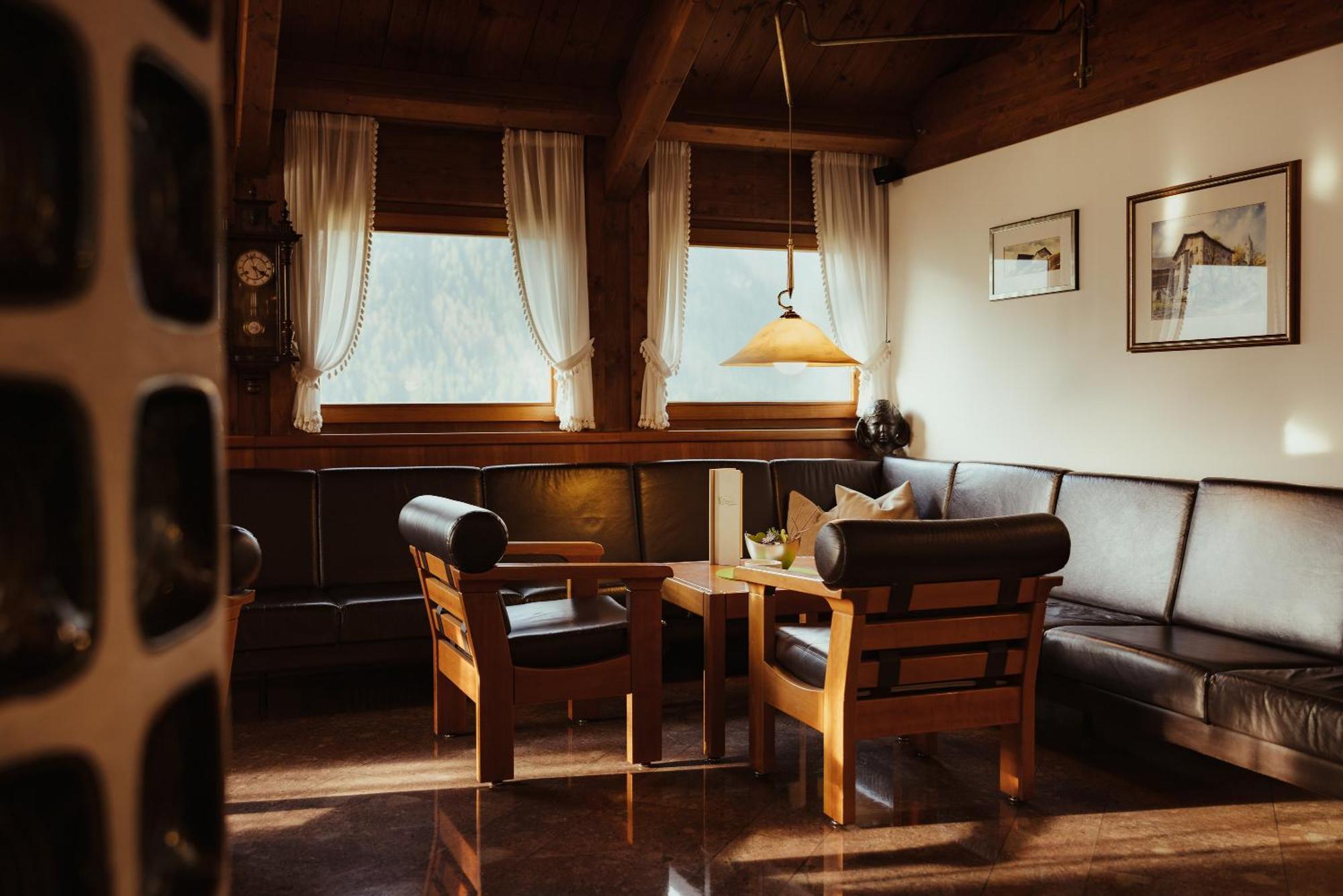 Hotel Grien Ortisei Exterior photo