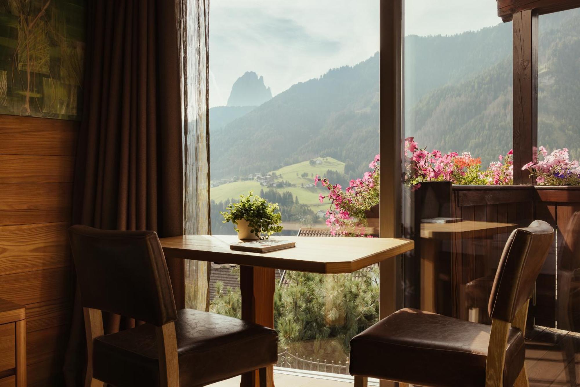 Hotel Grien Ortisei Exterior photo