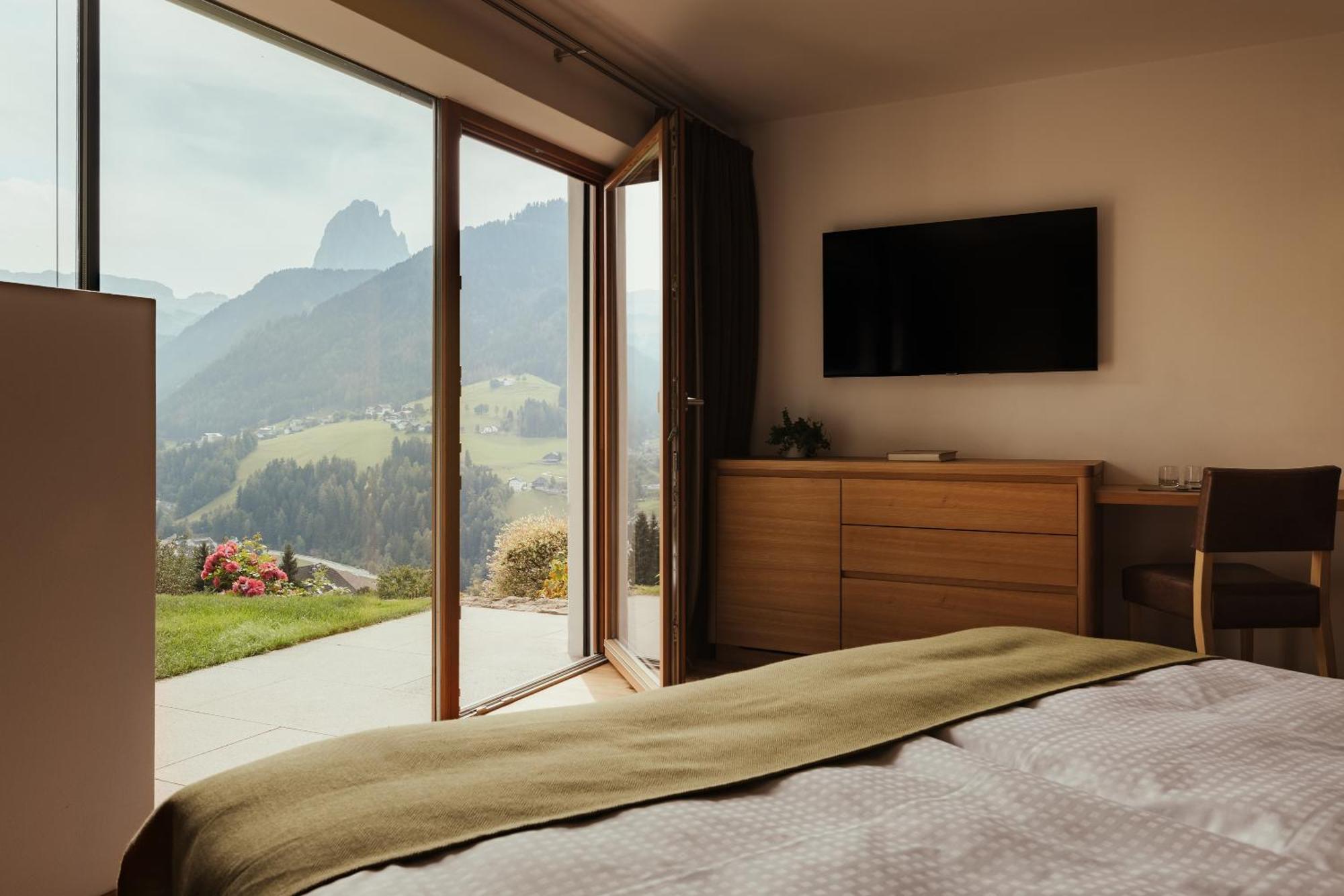 Hotel Grien Ortisei Exterior photo