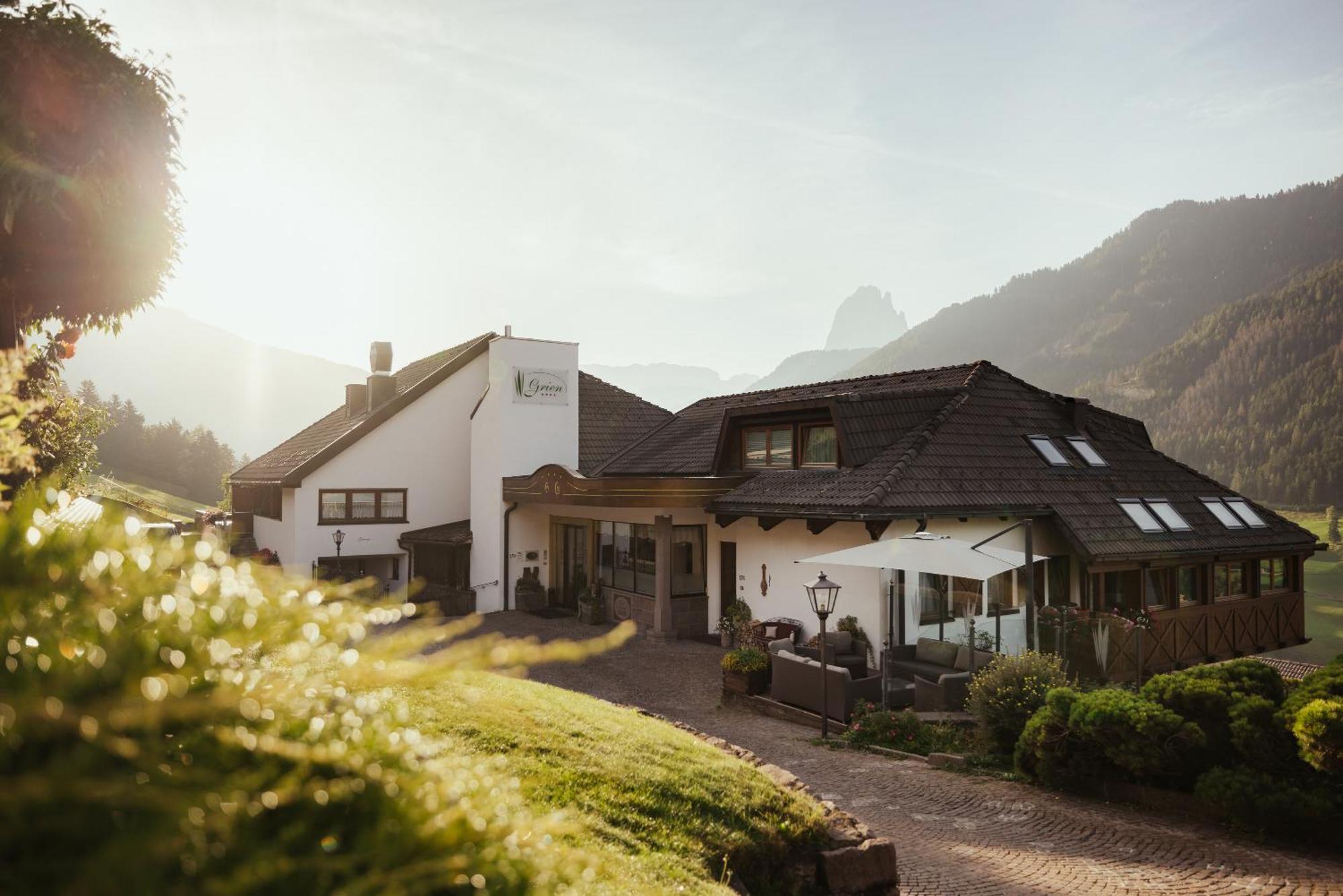 Hotel Grien Ortisei Exterior photo